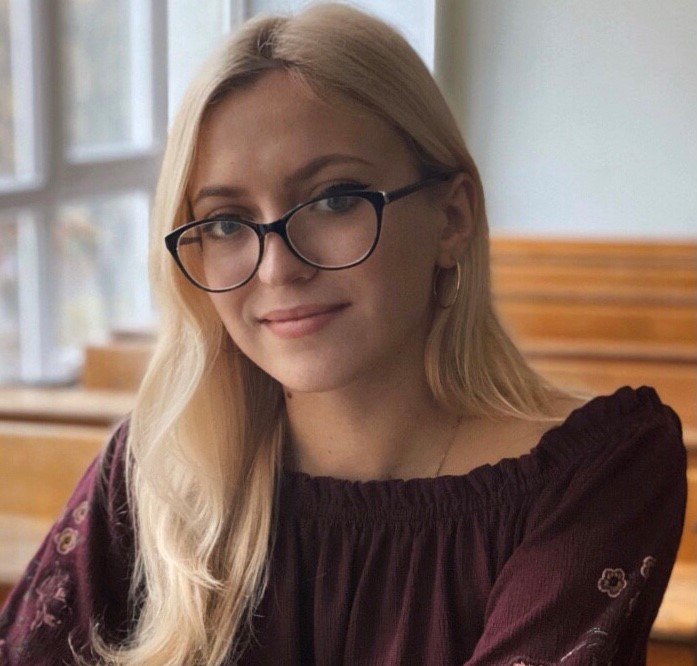 Это изображение имеет пустой атрибут alt; его имя файла - Яна.jpg